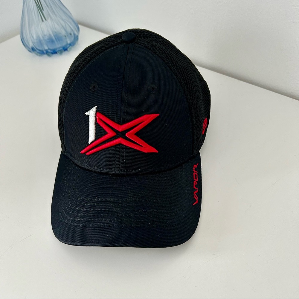 NWOT Vintage Bauer Hockey Vapor Adjustable SnapBack Hat By New Era New